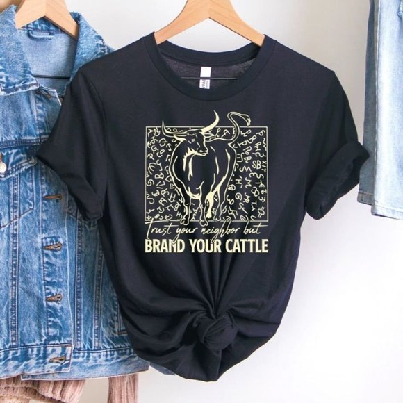 Whiskey Kiss Tops - BRAND YOUR CATTLE Handmade Graphic Tee